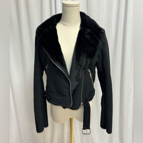 Romeo & Juliet Couture Jackets & Blazers - Romeo & Juliet Couture Faux Fur Moto Jacket